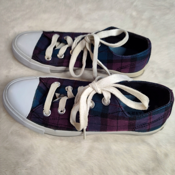 Airwalk Shoes - Airwalk Purple And Blue Plaid Canvas Sneakers with White Laces
